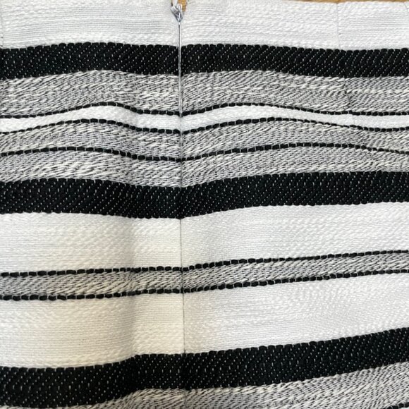Willow & Thread Black & White Striped Textured Pencil Skirt – Women’s Size 12 - Picture 4 of 7